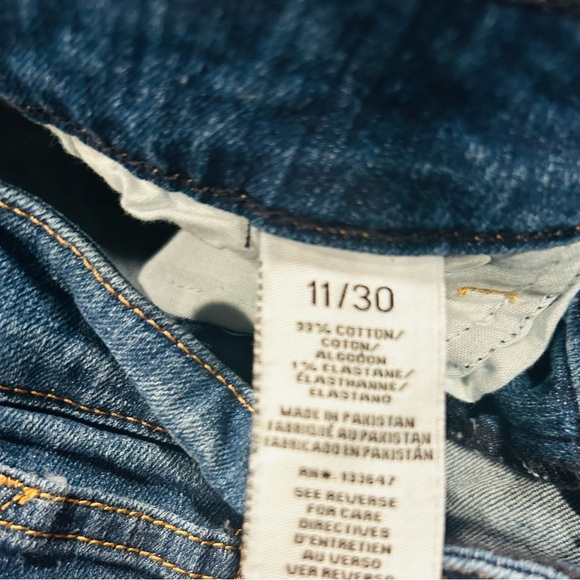 Celebrity Pink Blue Jean Shorts with Cuffed Hem size 11. Waist 30. - Picture 7 of 7